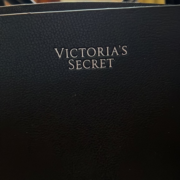 black Victoria’s Secret tote and travel maxi bag - Picture 2 of 5